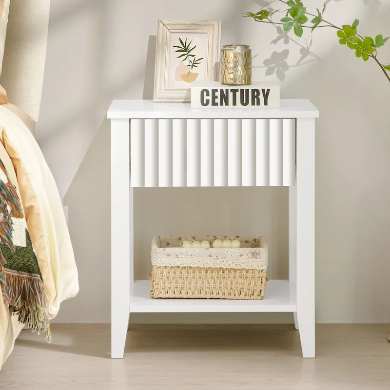 Table de chevet au design épuré, blanc pur et noir, légère et polyvalente.