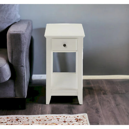 Table d'appoint rectangulaire en bois de 58 cm (23 po) avec deux étagères de rangement et un tiroir, idéale pour le salon - Dimensions : 33 cm (13 po) L x 56 cm (22 po) l x 58 cm (23 po) H