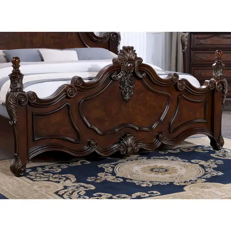Lit à baldaquin traditionnel Eugene en bois massif cerisier foncé avec détails sculptés, de la marque Furniture of America