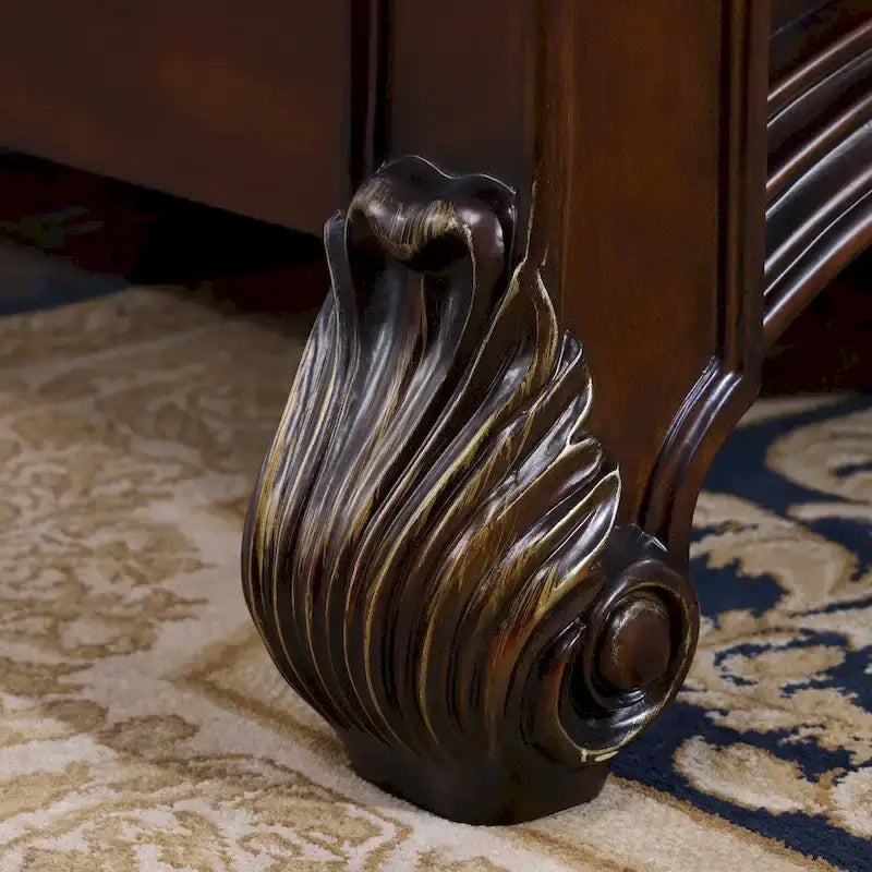 Lit à baldaquin traditionnel Eugene en bois massif cerisier foncé avec détails sculptés, de la marque Furniture of America