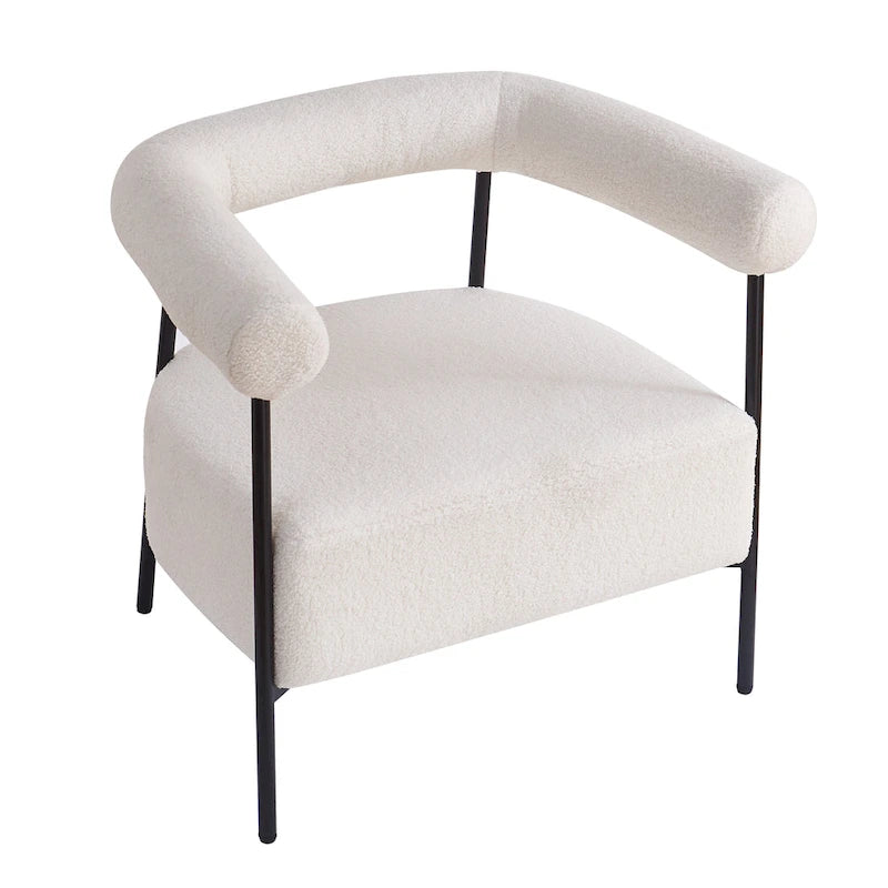 Fauteuil d'appoint moderne en tissu bouclé, avec accoudoirs incurvés et structure en métal noir.