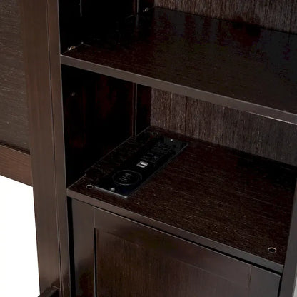 Lit moderne en bois avec armoire, étagère et prises électriques