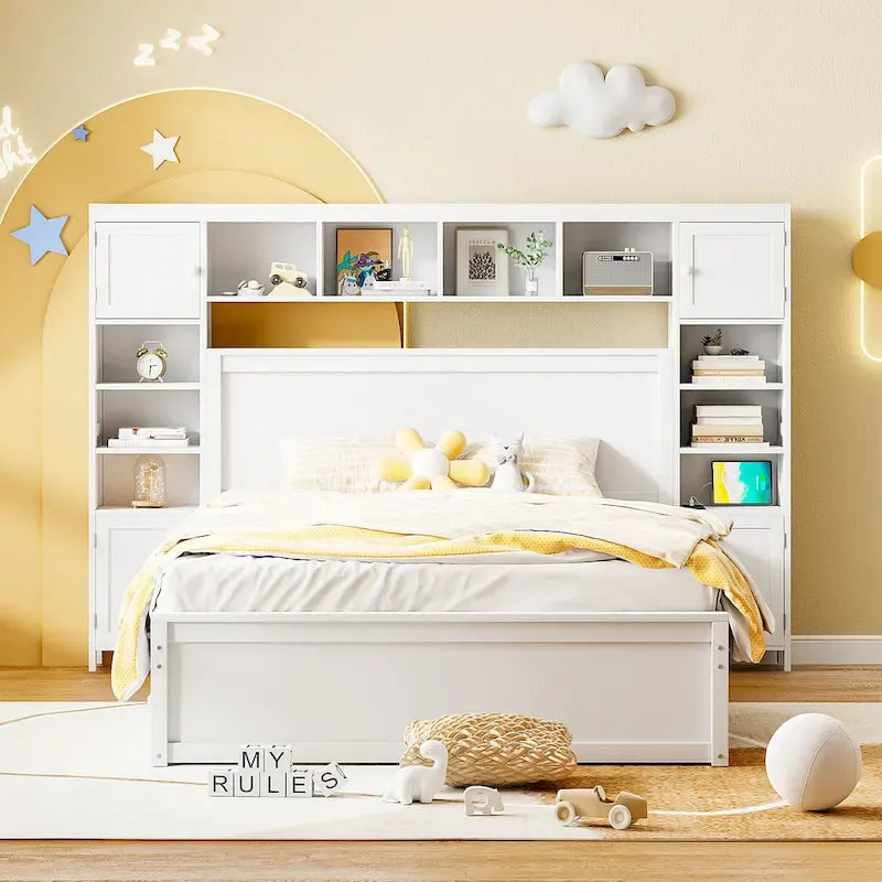 Lit moderne en bois avec armoire, étagère et prises électriques