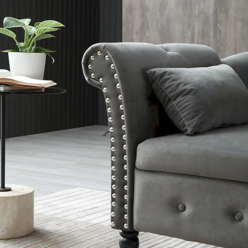 Chaise longue capitonnée grise moderne à 60 boutons, revêtue de velours, avec pieds en bois massif et rangement