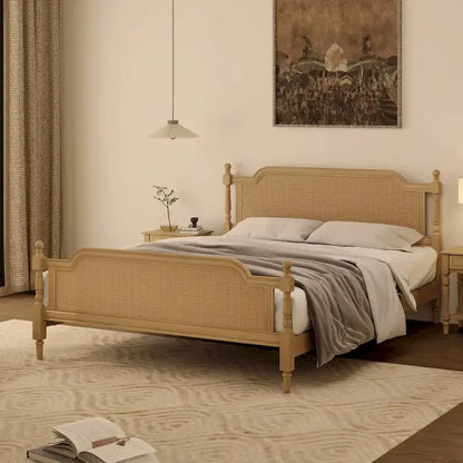 Lit plateforme traditionnel King Size avec tête et pied de lit en rotin