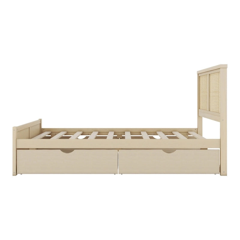 Lit plateforme de rangement en bois naturel antique, 4 tiroirs et tête de lit en rotin.