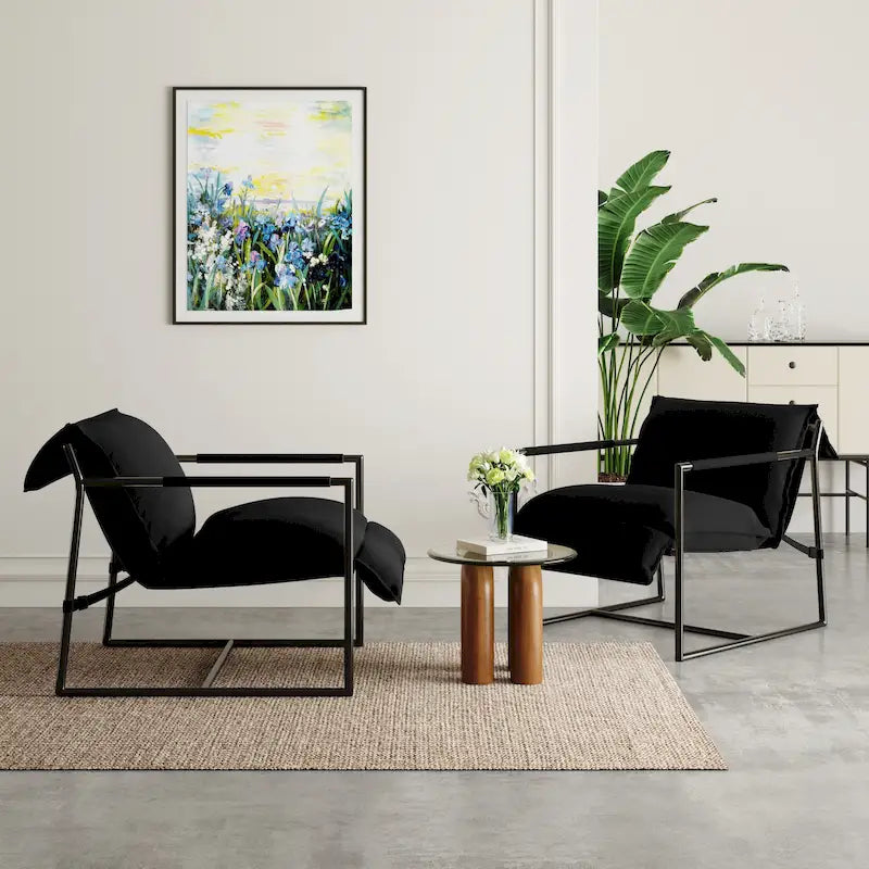 Ensemble de 2 fauteuils d'appoint en tissu avec structure en métal et dossier suspendu.