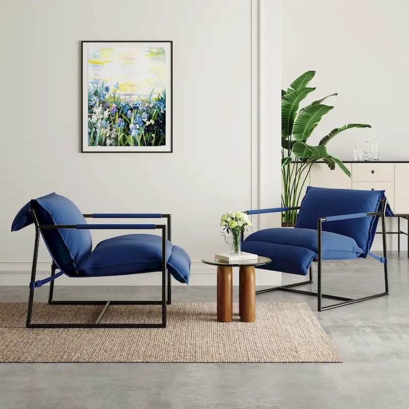 Ensemble de 2 fauteuils d'appoint en tissu avec structure en métal et dossier suspendu.