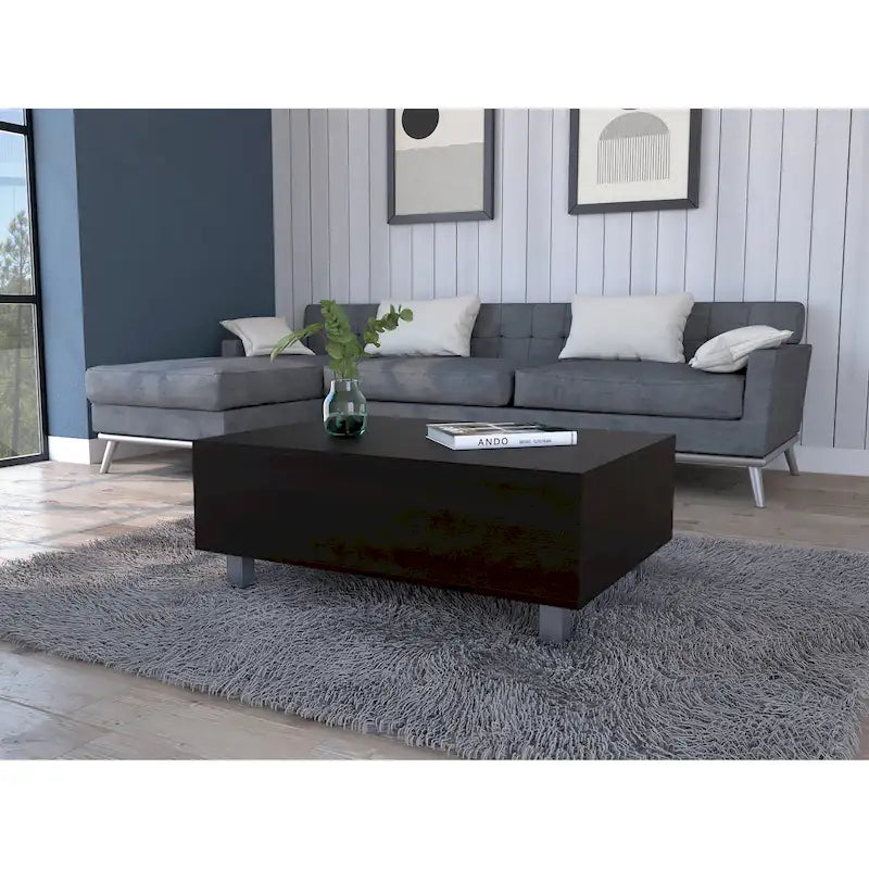 Table basse relevable Boston de FM Furniture avec compartiment de rangement dissimulé