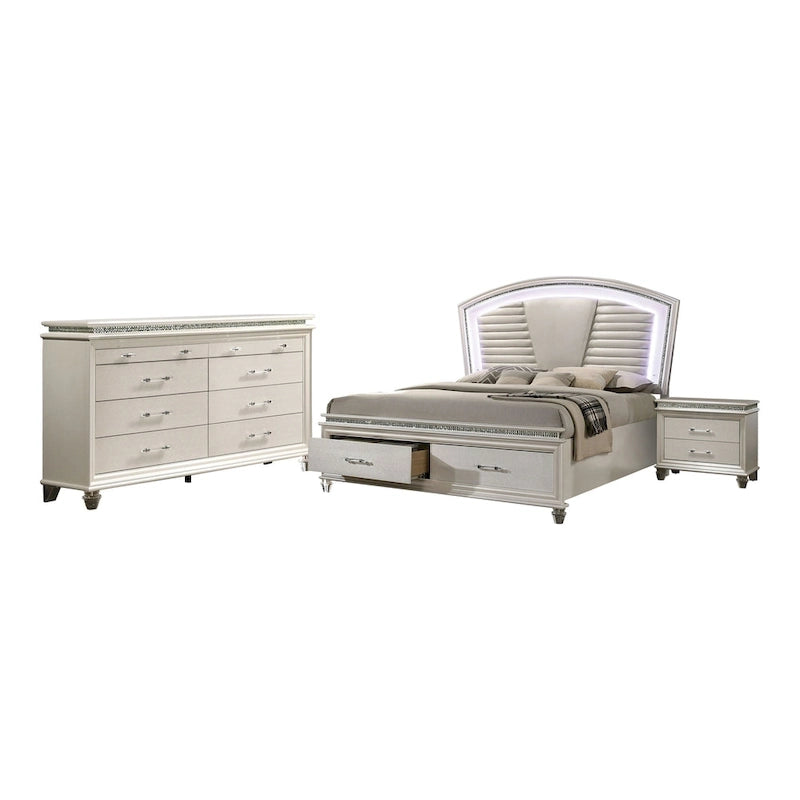 Ensemble lit plateforme 3 pièces Xian Glam en bois massif blanc avec table de chevet et commode et éclairage LED, par Furniture of America