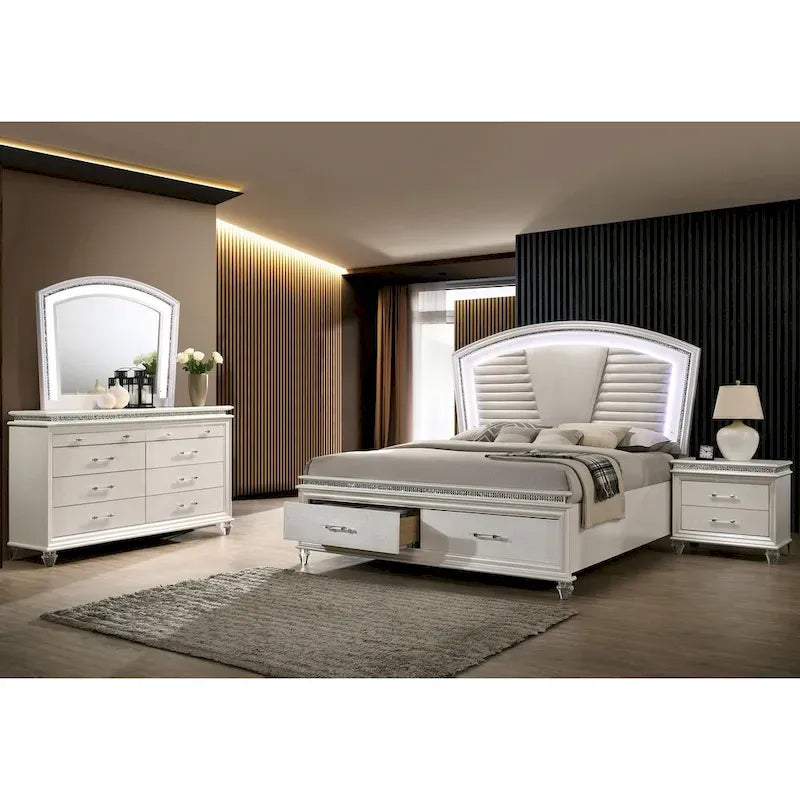 Ensemble lit plateforme 3 pièces Xian Glam en bois massif blanc avec table de chevet et commode et éclairage LED, par Furniture of America