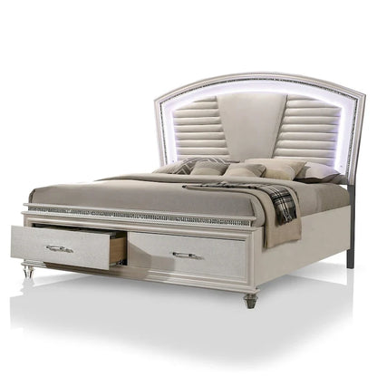 Ensemble lit plateforme 3 pièces Xian Glam en bois massif blanc avec table de chevet et commode et éclairage LED, par Furniture of America