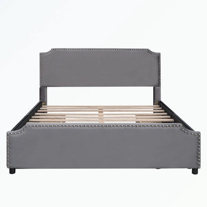 Lit plateforme capitonné avec tête et pied de lit à clous décoratifs