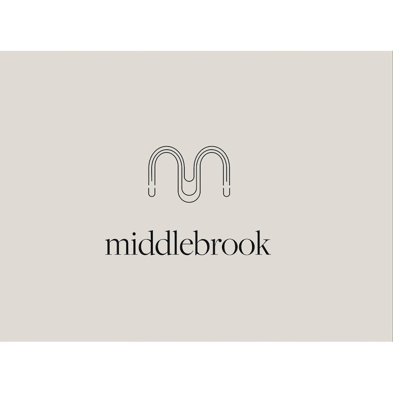 Banc de rangement Middlebrook Scandi avec plateau rembourré et étagère inférieure