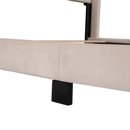 Lit plateforme rembourré en velours, format queen, sommier requis