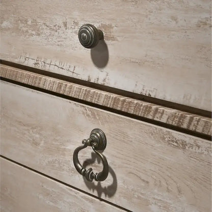 Ensemble de chambre à coucher contemporain Roundhill Furniture Imerland, finition blanchie, comprenant un lit traîneau, une commode, un miroir et deux tables de chevet.