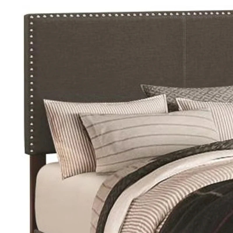 Lit plateforme Queen Size recouvert de tissu avec garniture cloutée, gris anthracite