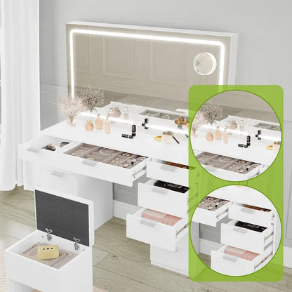 Meuble-lavabo Moasis 46 avec prise intégrée, miroir éclairé et support pour sèche-cheveux - 55,8 cm H x 46 cm L x 11,7 cm P