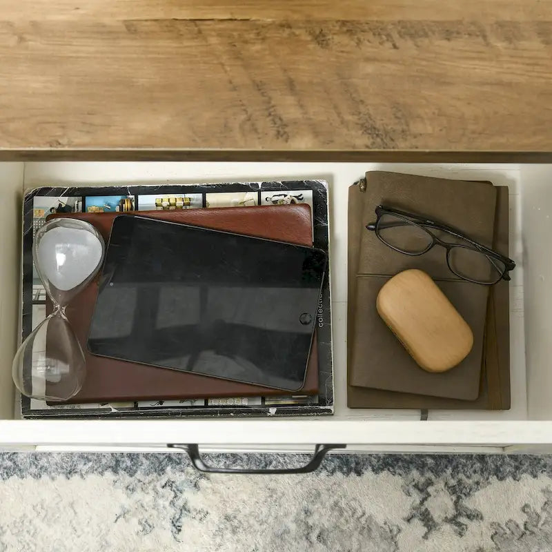 Table basse de style campagnard avec rangement et tiroir