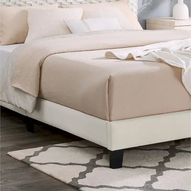 Lit plateforme rembourré 3D Roundhill Findlay Plush, couleur blanc tourterelle